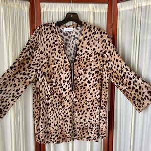 Calvin Klein Womans Leopard Print Top 1/2 Zip Front Roll Tab 3/4 Sleeve Large